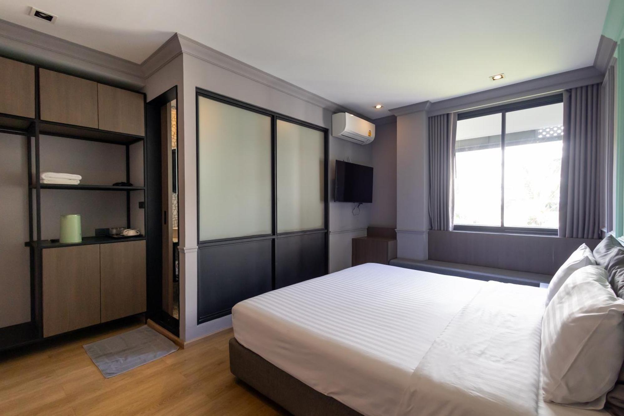 Penpark Place Bangkok Exterior photo