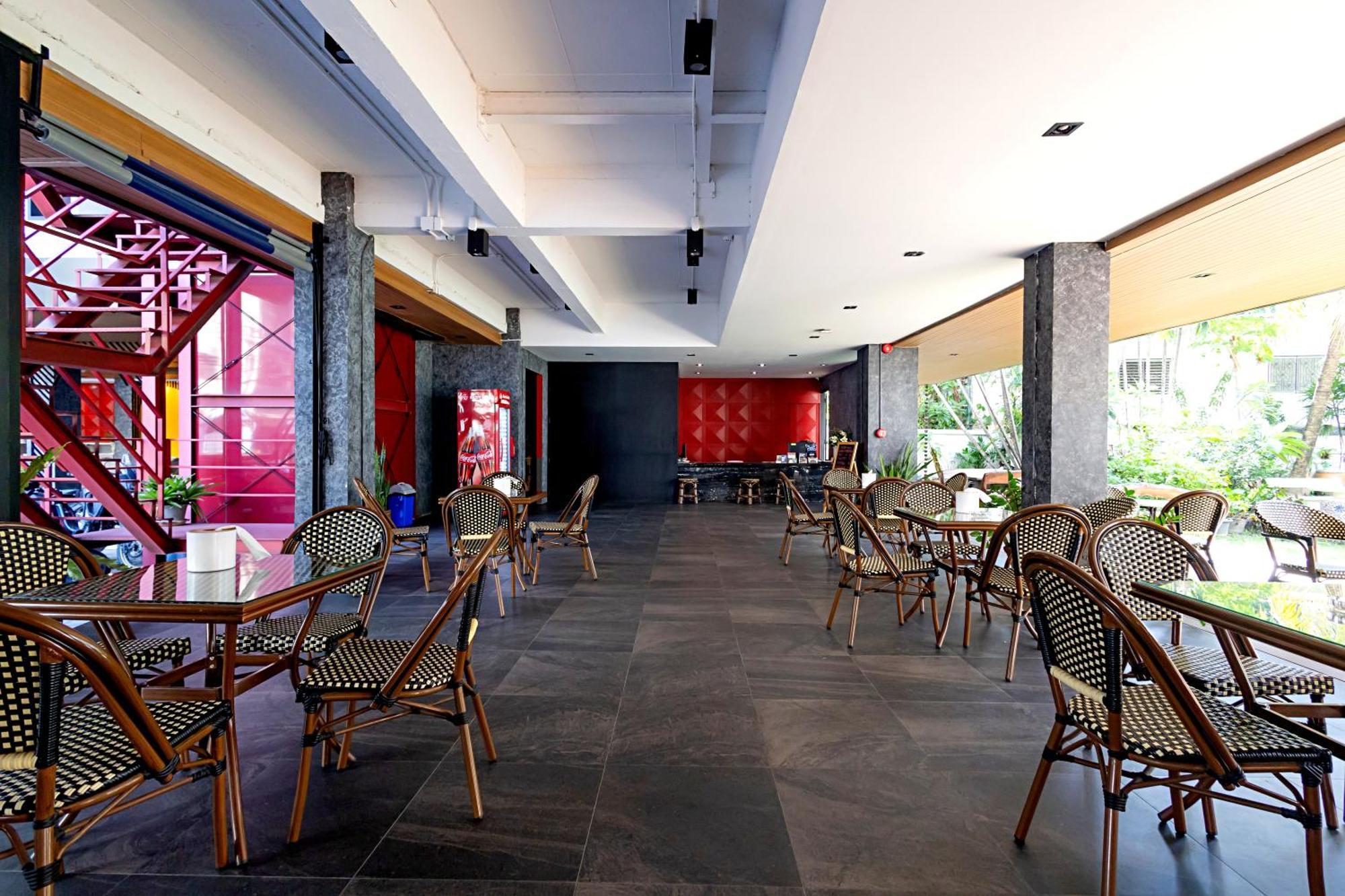 Penpark Place Bangkok Exterior photo